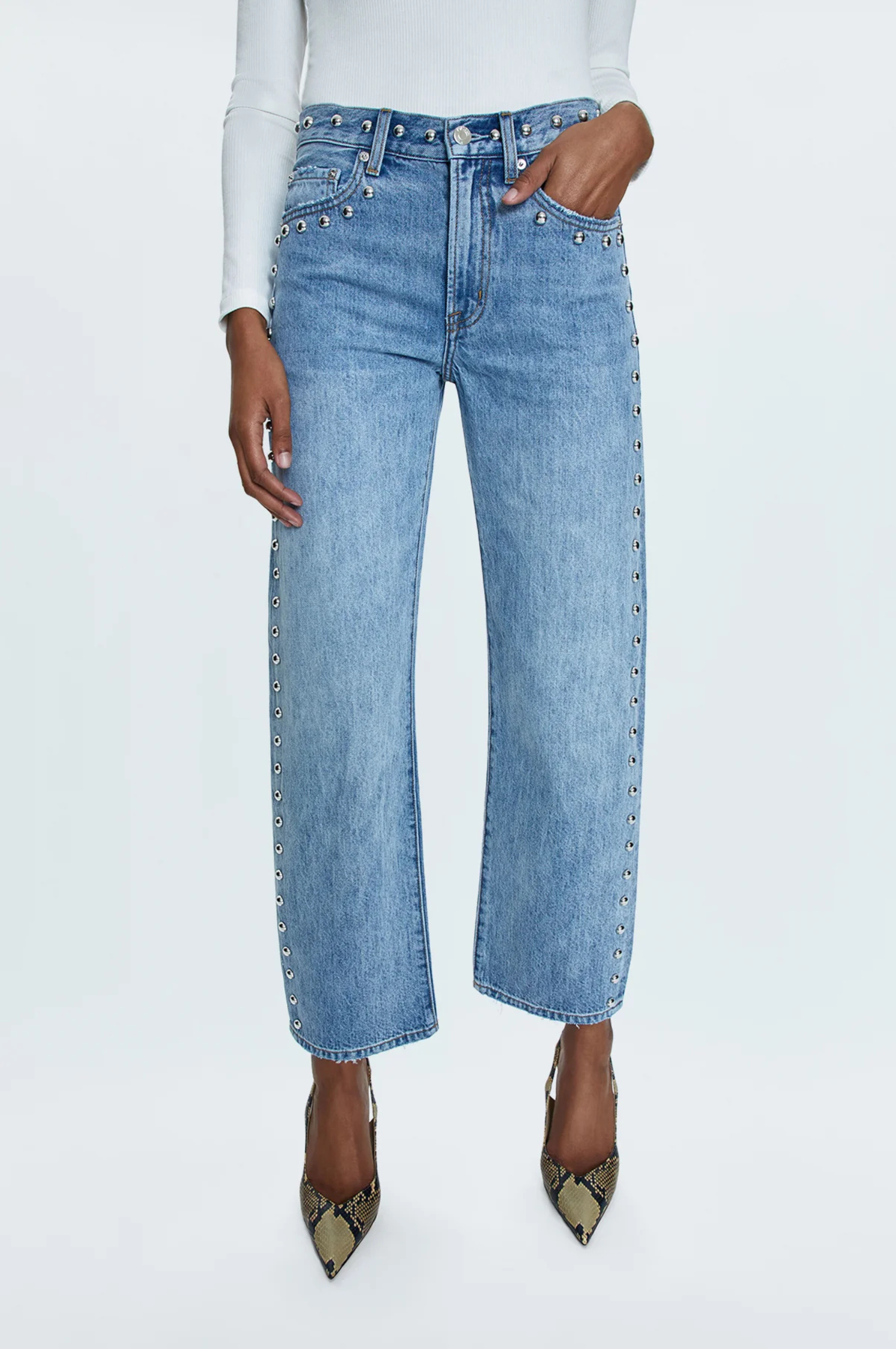 Lexi Mid Rise Bowed Straight jean - Satellite